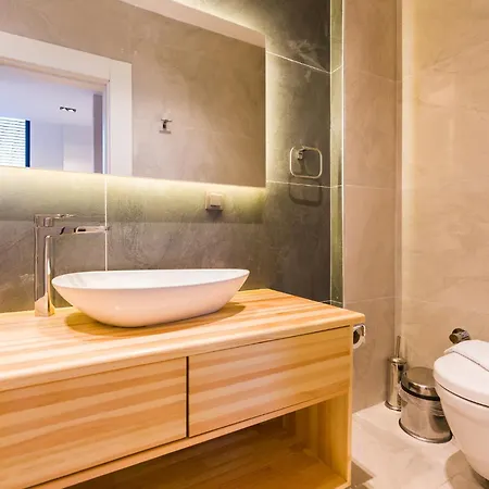 Lux W Jacuzzi Priv Pool - Wac Villa